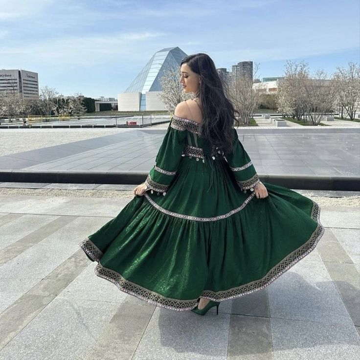 لباس زیبای گند