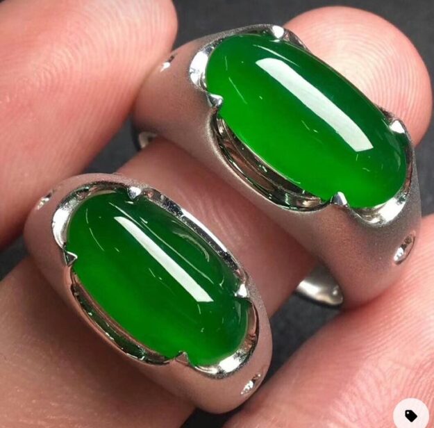 انگشتر زمرد